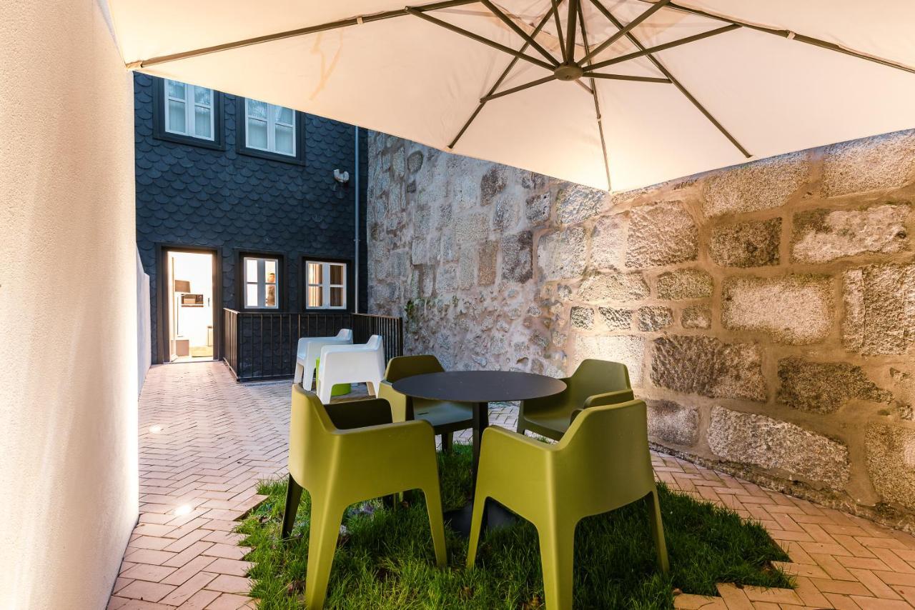 Door 65 - Historical Center Apartments Porto Eksteriør billede